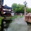 上海豫园景区安装喷雾系统，云雾缭绕宛若“仙境”